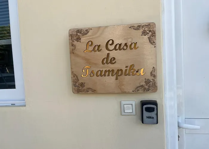아파트 La Casa De Tsampika *