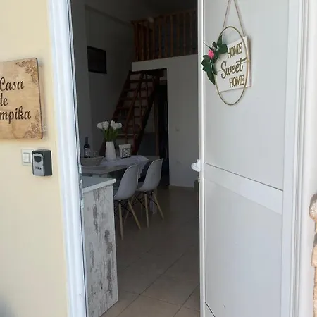 La Casa De Tsampika アパート *
